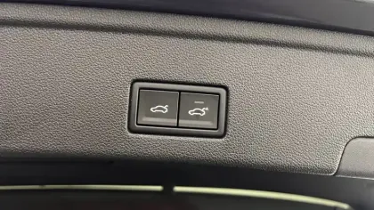 Photo 59 Volkswagen Touareg  3.0 V6 eHybrid 462 ch Tiptronic 8 4Motion