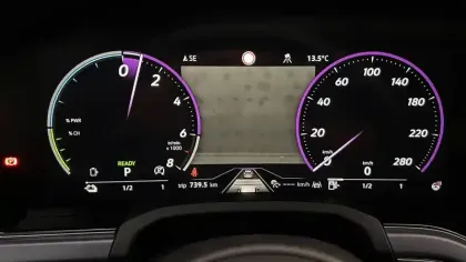 Photo 91 Volkswagen Touareg  3.0 V6 eHybrid 462 ch Tiptronic 8 4Motion