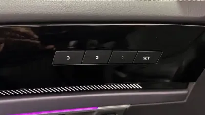 Photo 70 Volkswagen Touareg  3.0 V6 eHybrid 462 ch Tiptronic 8 4Motion