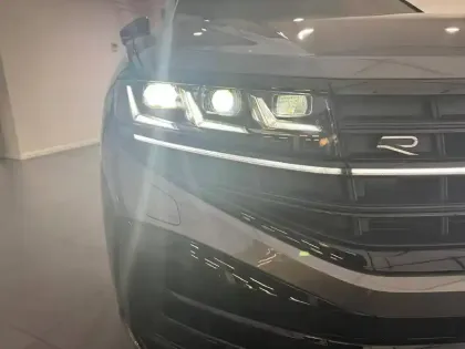 Photo 4 Volkswagen Touareg  3.0 V6 eHybrid 462 ch Tiptronic 8 4Motion