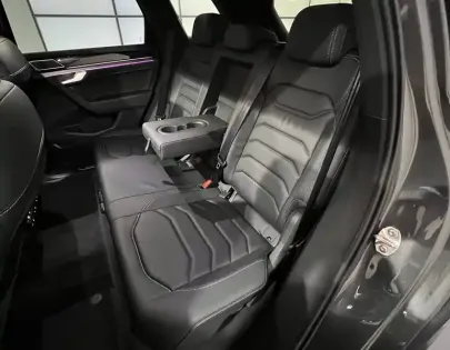 Photo 61 Volkswagen Touareg  3.0 V6 eHybrid 462 ch Tiptronic 8 4Motion