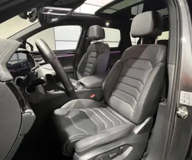 Photo 65 Volkswagen Touareg  3.0 V6 eHybrid 462 ch Tiptronic 8 4Motion