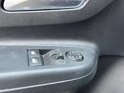 Photo 19 Opel Corsa  1.2 Turbo 100 ch BVA8