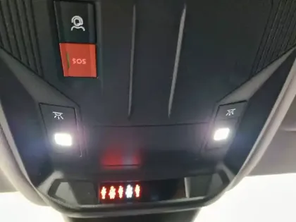 Photo 25 Peugeot 308  SW BlueHDi 130ch S&S EAT8