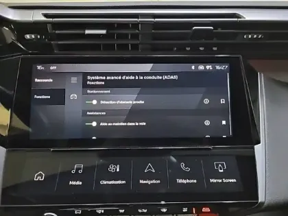 Photo 20 Peugeot 308  SW BlueHDi 130ch S&S EAT8