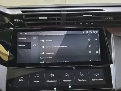 Photo 21 Peugeot 308  SW BlueHDi 130ch S&S EAT8