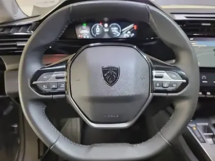 Photo 8 Peugeot 308  SW BlueHDi 130ch S&S EAT8