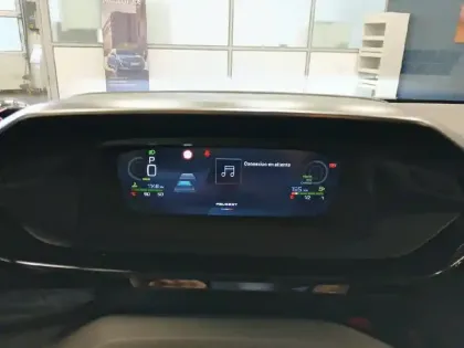 Photo 9 Peugeot 308  SW Hybrid 145 e-DCS6