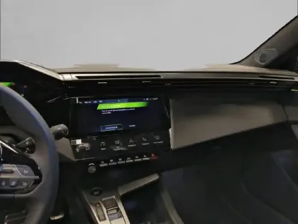 Photo 7 Peugeot 308  SW Hybrid 145 e-DCS6