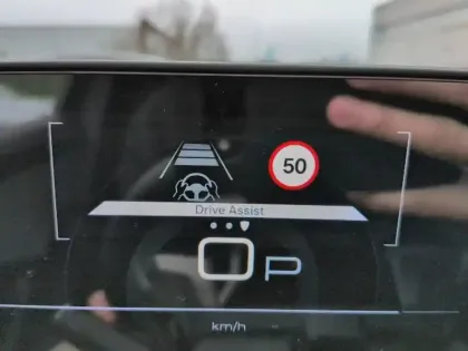 Photo 41 Peugeot 3008  Hybrid 145 e-DCS6