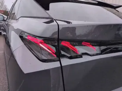 Photo 60 Peugeot 3008  Hybrid 145 e-DCS6