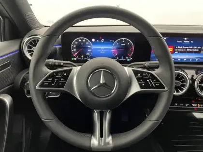 Photo 22 Mercedes Classe A  180 d 8G-DCT