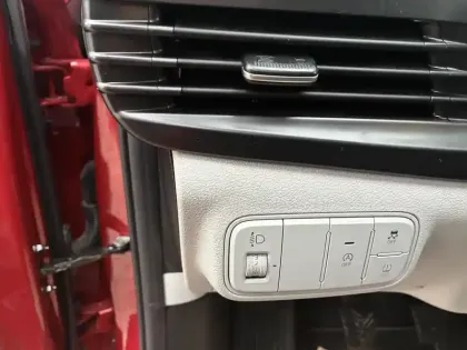 Photo 23 Hyundai I20  1.0 T-GDi 100 Hybrid 48V