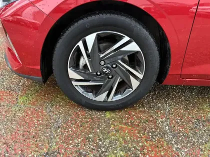 Photo 8 Hyundai I20  1.0 T-GDi 100 Hybrid 48V