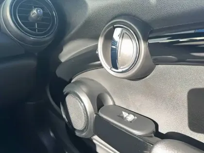 Photo 43 Mini Mini Hatch 3 Portes Cooper SE 184 ch