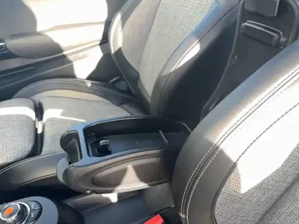 Photo 41 Mini Mini Hatch 3 Portes Cooper SE 184 ch