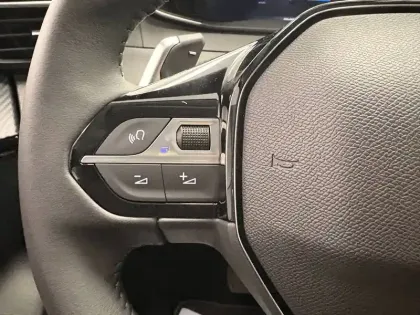 Photo 17 Peugeot 208  Hybrid 110 e-DCS6