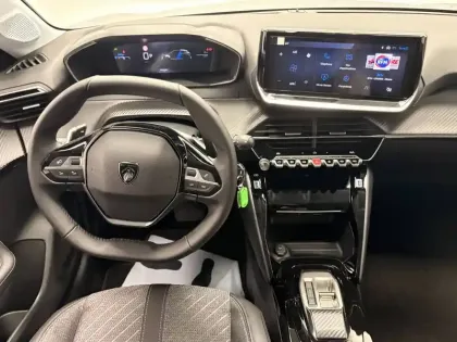 Photo 14 Peugeot 208  Hybrid 110 e-DCS6