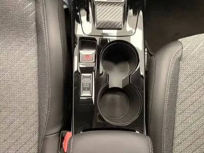 Photo 18 Peugeot 208  Hybrid 110 e-DCS6