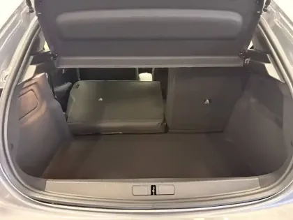 Photo 32 Peugeot 208  Hybrid 110 e-DCS6