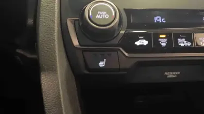 Photo 13 Honda Civic  1.0 i-VTEC 126