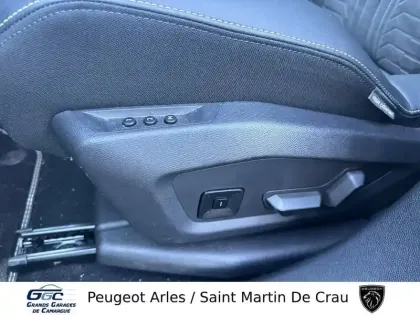 Photo 18 Peugeot 3008  Hybrid 136 e-DCS6