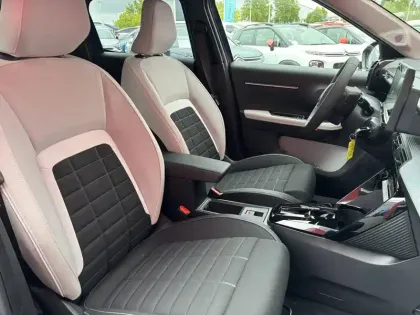 Photo 9 Citroën C3  Hybride 110 ch e-DCS6