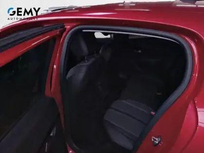 Photo 9 Peugeot 208  Electrique 50 kWh 136ch