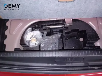 Photo 14 Peugeot 208  Electrique 50 kWh 136ch