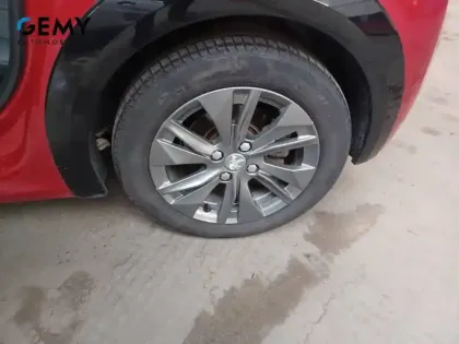 Photo 10 Peugeot 208  Electrique 50 kWh 136ch