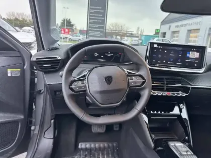 Photo 8 Peugeot 208  Hybrid 110 e-DCS6