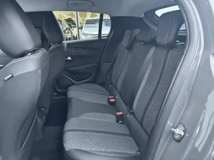 Photo 11 Peugeot 208  Hybrid 110 e-DCS6