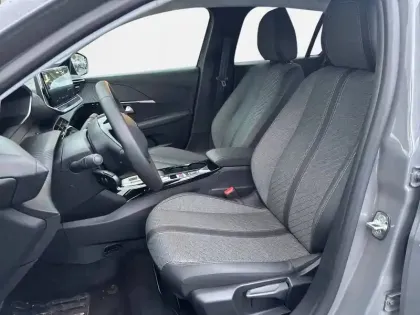 Photo 30 Peugeot 208  Hybrid 110 e-DCS6