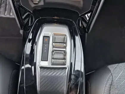 Photo 33 Peugeot 208  Hybrid 110 e-DCS6