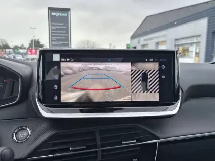 Photo 14 Peugeot 208  Hybrid 110 e-DCS6