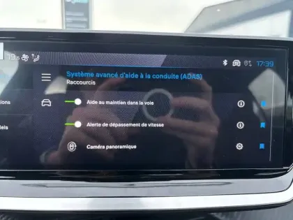 Photo 38 Peugeot 208  Hybrid 110 e-DCS6