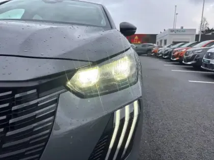 Photo 35 Peugeot 208  Hybrid 110 e-DCS6