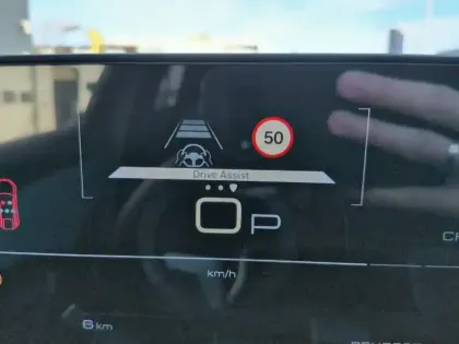 Photo 24 Peugeot 3008  Hybrid 145 e-DCS6