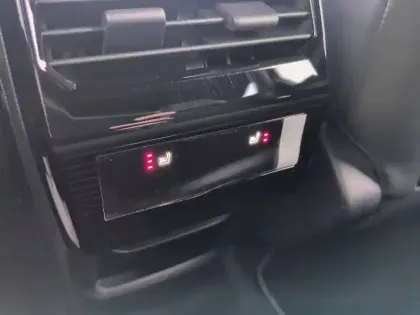 Photo 19 Peugeot 3008  Hybrid 145 e-DCS6