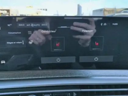 Photo 20 Peugeot 3008  Hybrid 145 e-DCS6