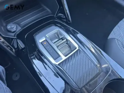 Photo 12 Peugeot 208  Hybrid 110 e-DCS6