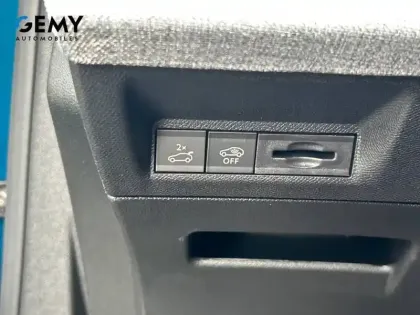 Photo 14 Peugeot 3008  Hybrid 145 e-DCS6