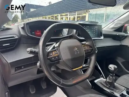 Photo 11 Peugeot 208  PureTech 100 S&S BVM6