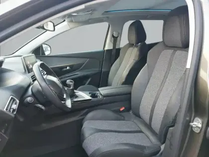 Photo 10 Peugeot 3008  1.5 BlueHDi 130ch S&S BVM6