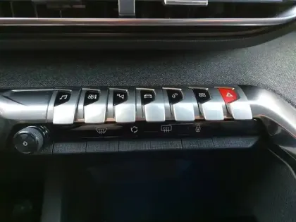 Photo 24 Peugeot 3008  1.5 BlueHDi 130ch S&S BVM6