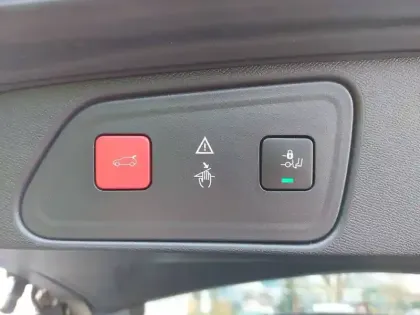 Photo 38 Peugeot 3008  1.5 BlueHDi 130ch S&S BVM6