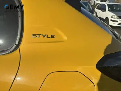 Photo 29 Peugeot 208  Electrique 50 kWh 136ch