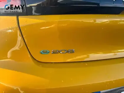 Photo 30 Peugeot 208  Electrique 50 kWh 136ch