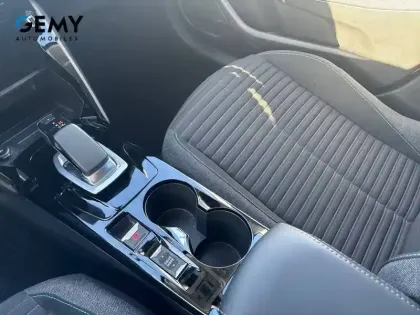 Photo 17 Peugeot 208  Electrique 50 kWh 136ch