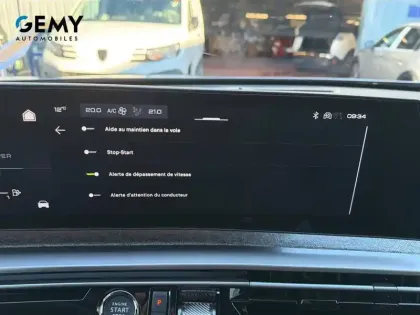 Photo 17 Peugeot 3008  Hybrid 145 e-DCS6